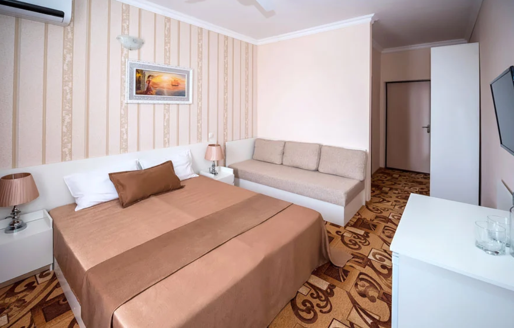 Комфорт Плюс 2-местный 1-комнатный (с видом на море)