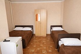 Четырехместный номер "Стандарт", Гостевой дом Бригантина, Лазаревское