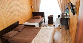 Корпус №2 TRPL №4,7 Трехместный номер с двуспальной и одной односпальной кроватью., Турбаза Горное озеро, село Артыбаш