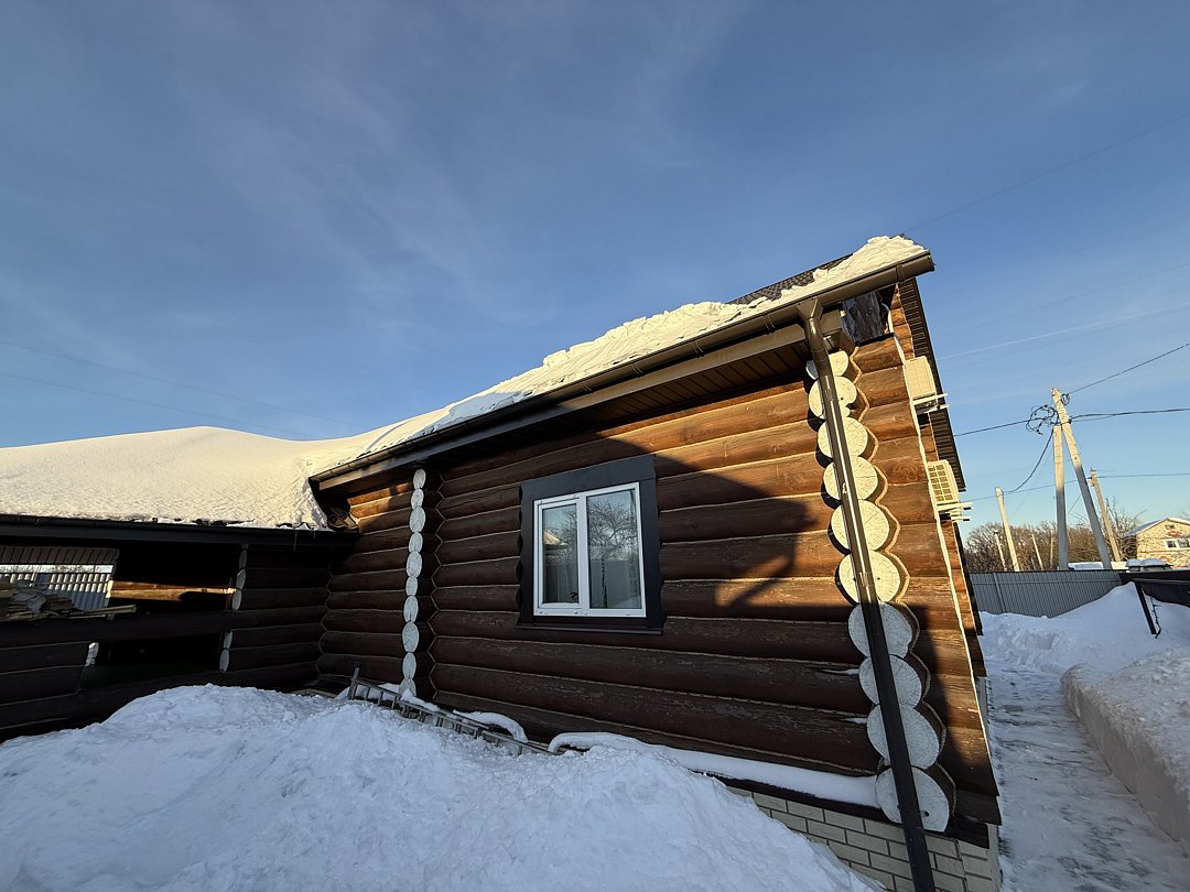 Бревенчатый дом в 10 минутах от центра, поселок Верный Путь, Брянская область