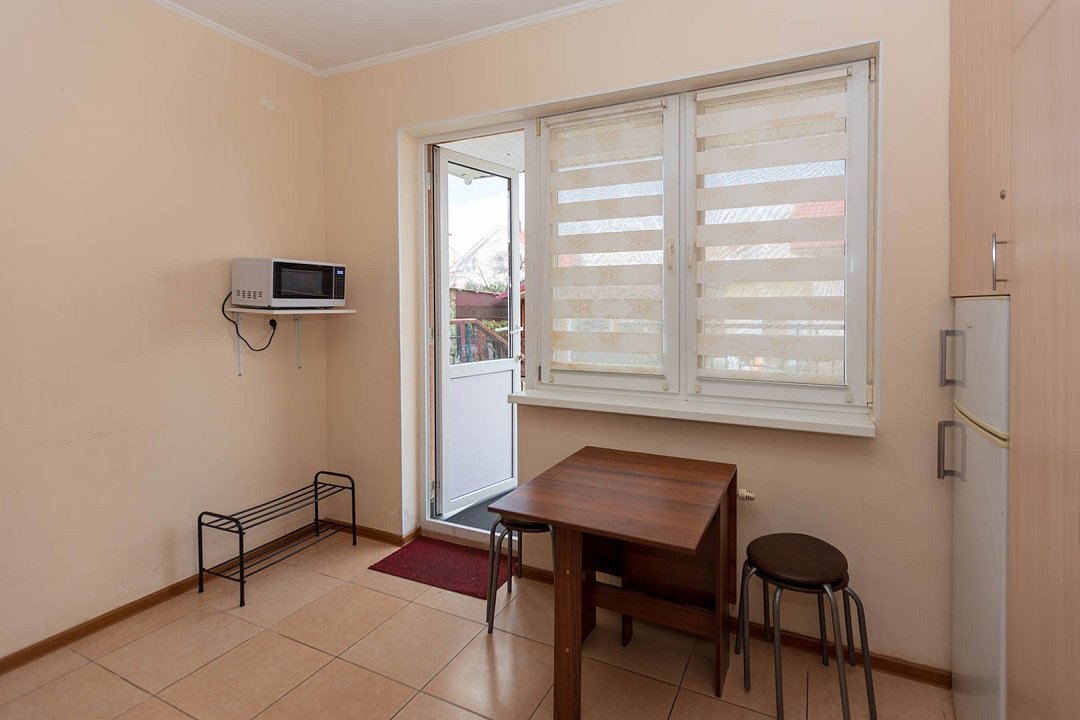 Апартаменты 6-местный 2-комнатный (1 этаж, №1,2)