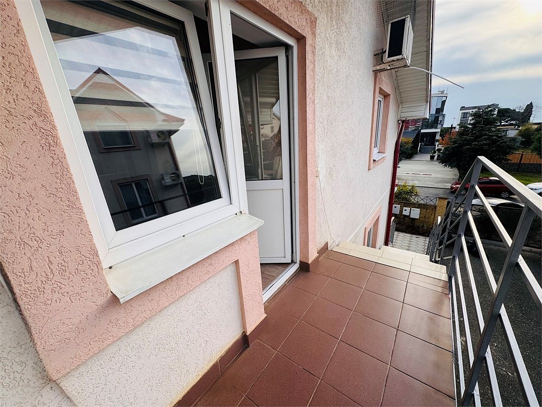 Апартаменты 6-местный 3-комнатный (2 этаж, №3,4)