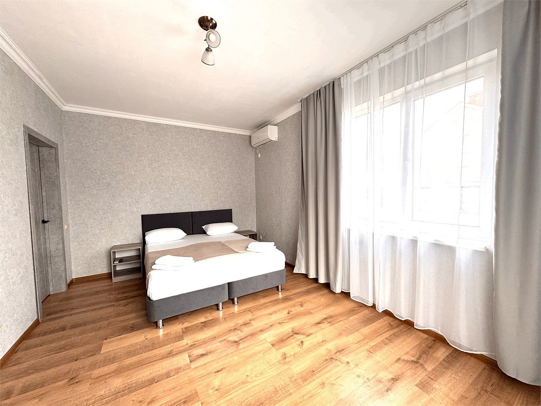 Коттедж 8-местный 3-комнатный