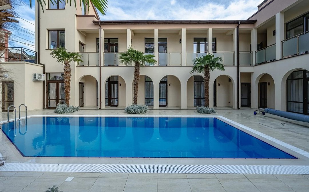 Бассейн | Вилла Сицилия, Крым