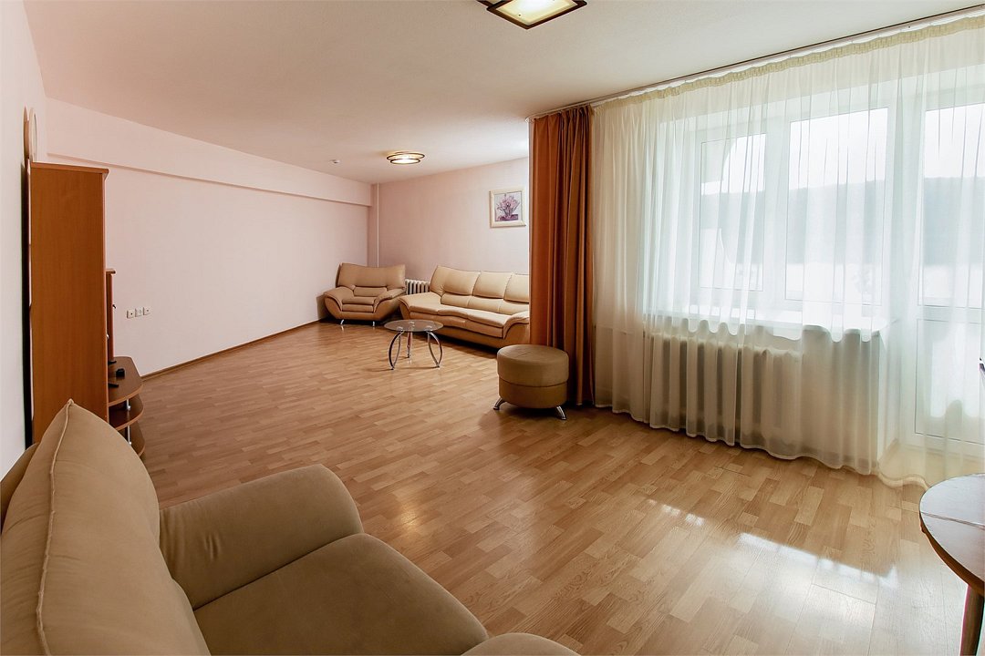 Люкс 2-местный 2-комнатный (с балконом) Фестивальная