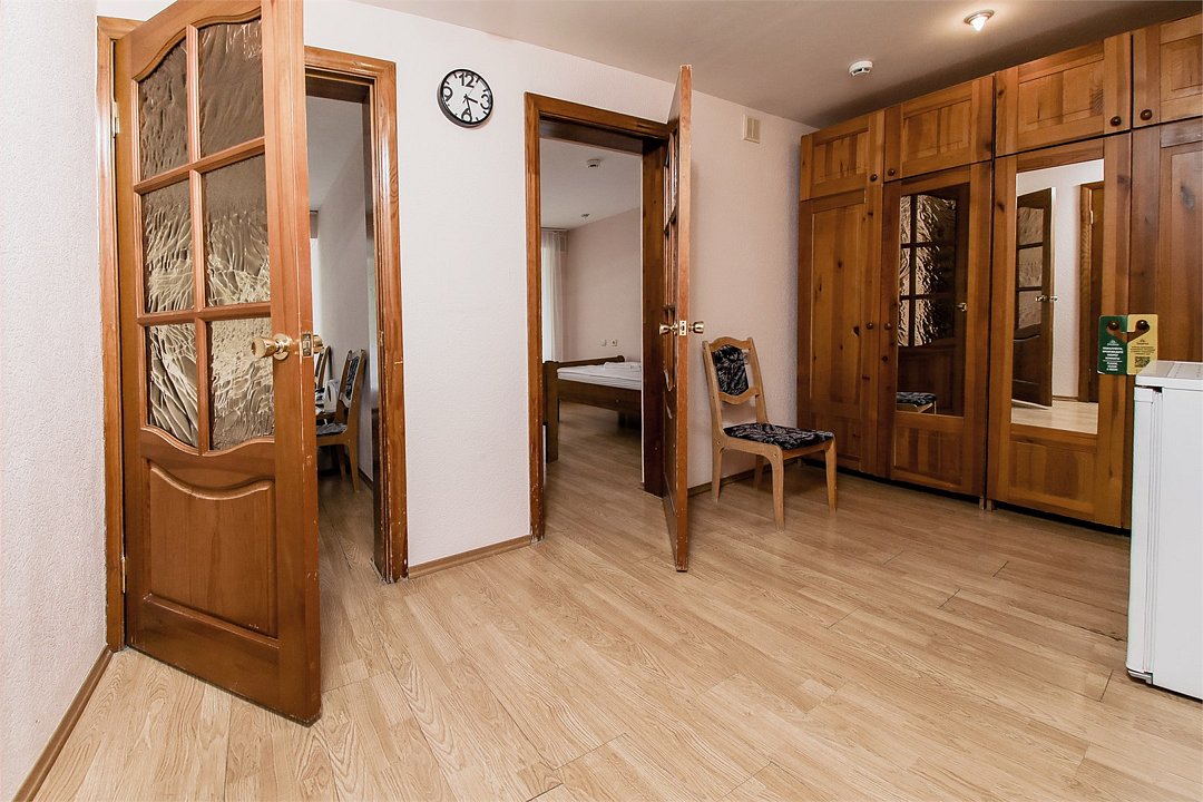 Стандартный 3-местный 2-комнатный (с балконом)