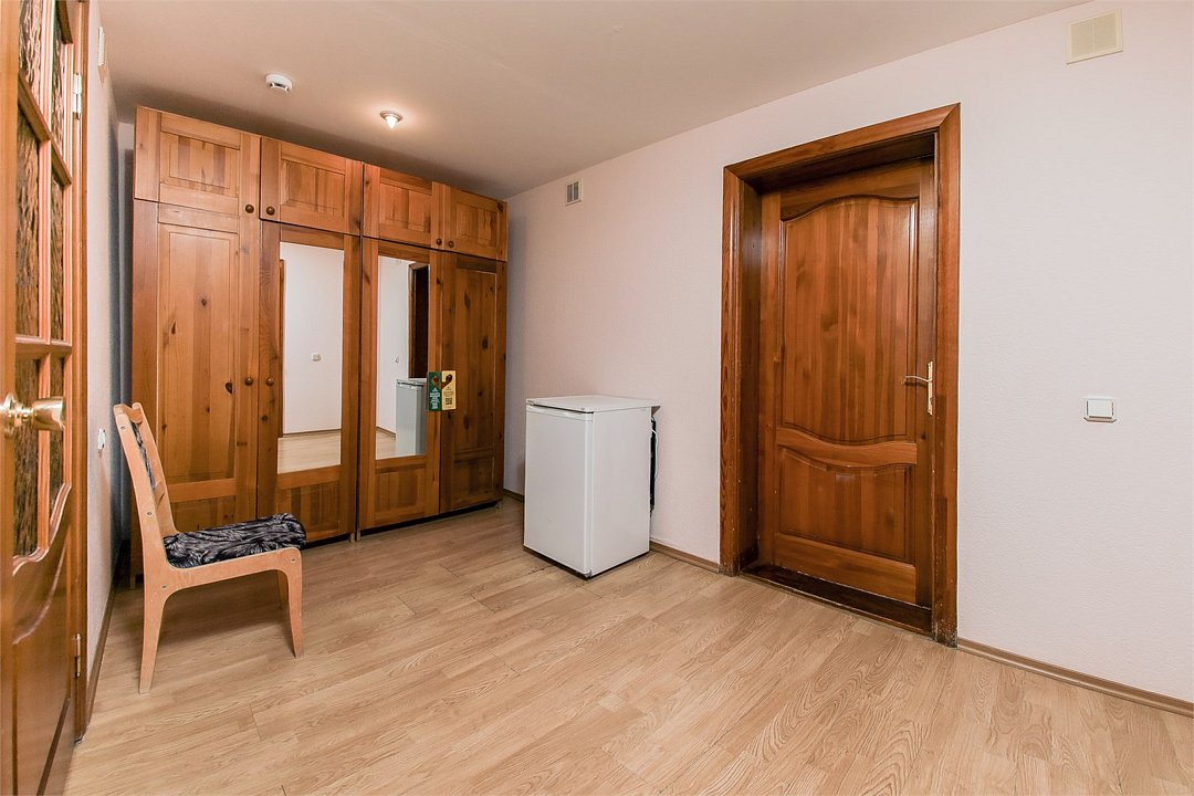 Стандартный 3-местный 2-комнатный (с балконом)