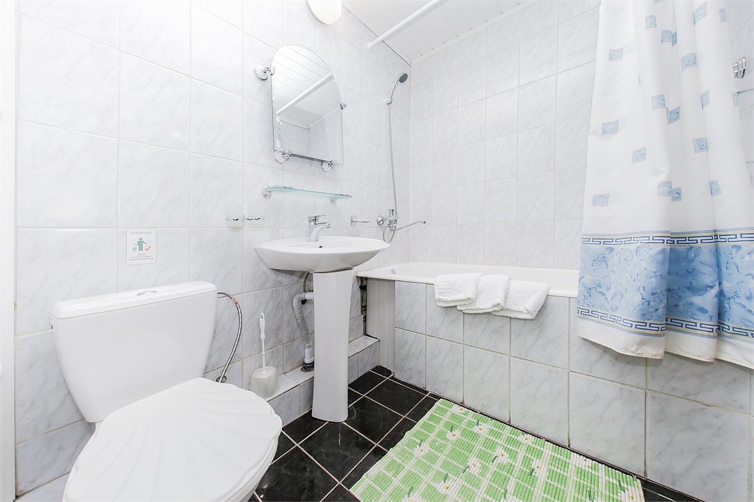 Стандартный 3-местный 2-комнатный (с балконом)