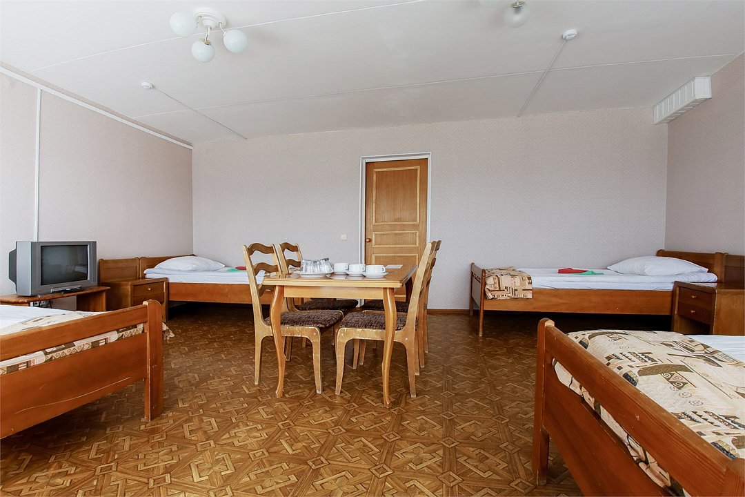 Стандартный 4-местный (с балконом) Фестивальная