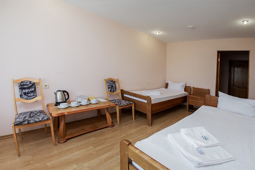 Стандартный 4-местный 2-комнатный (с балконом)