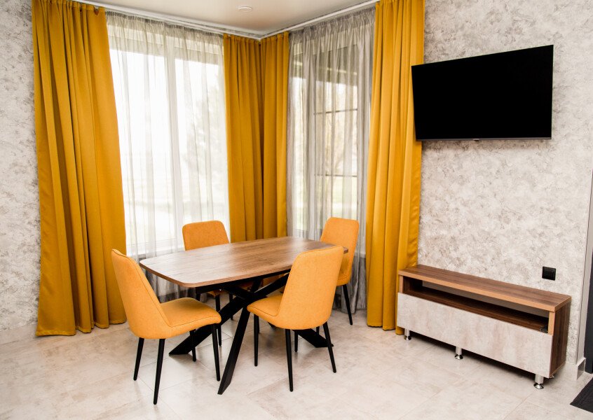 Люкс 4-местный 2-комнатный (DBL)