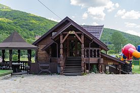 4-местн. в домике (4 разд. кровати) Номера: 25, 26, База отдыха Горные Забавы, Майкопский