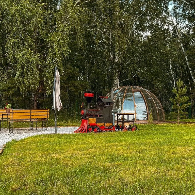 Загородный дом в окружении леса, Тюменская область, Тюмень 