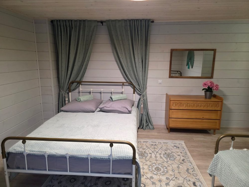 Стандартный 3-местный с удобствами №7 (3 этаж)