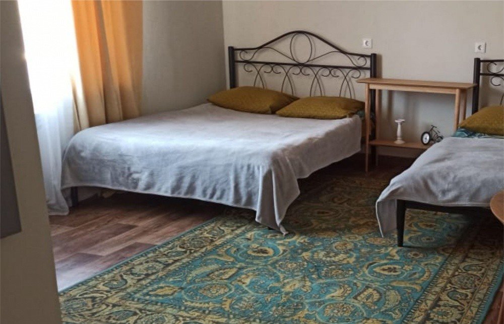 Стандартный 4-местный с удобствами №1 (2 этаж)