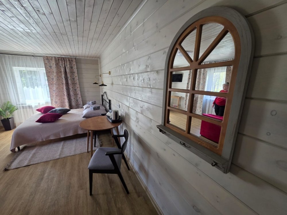 Стандартный 4-местный с удобствами №5 (3 этаж)