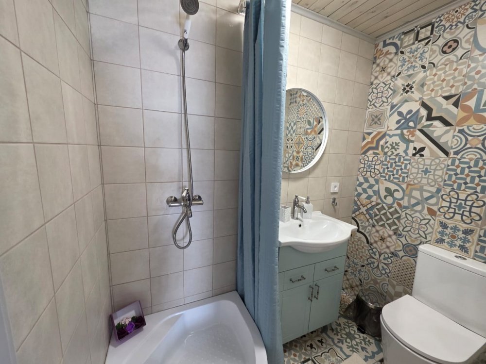 Стандартный 4-местный с удобствами №5 (3 этаж)