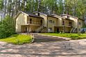 АП207: Просторные двухкомнатные апартаменты с ремонтом (60м2), балконом, видом на лес 207 гостинная с раскладным диваном, спальня с двухспальной кроватью, Загородный клуб Ромашка, Приозерский район