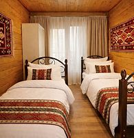 Трехкомнатный комфорт | 1 этаж, Гостевой дом HAYAT HAUS, Архыз