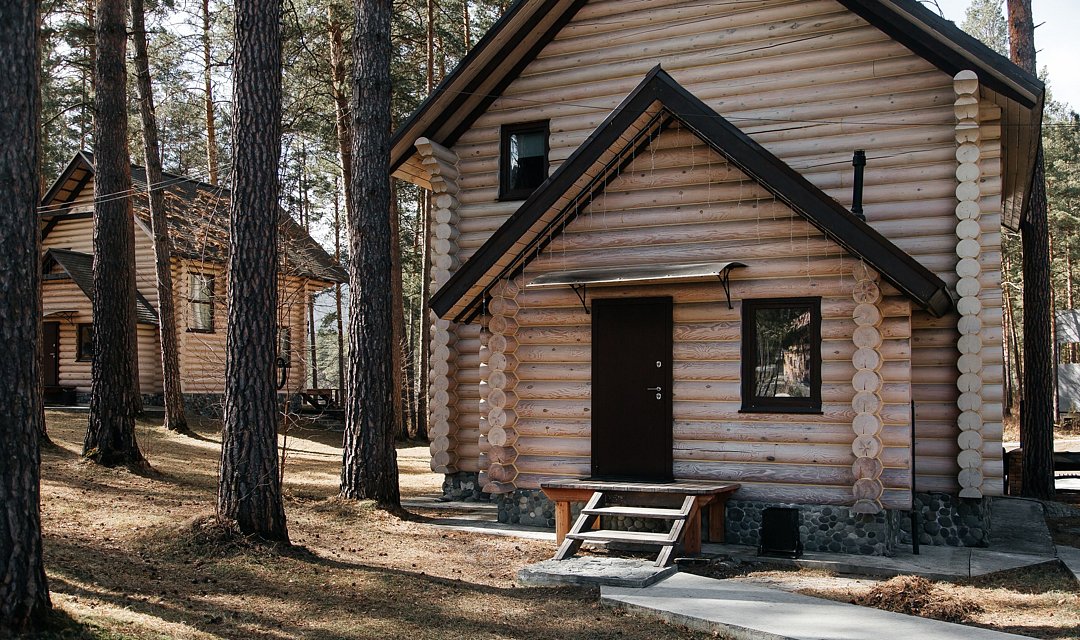 Дом 6-местный 2-комнатный О1 (с камином)