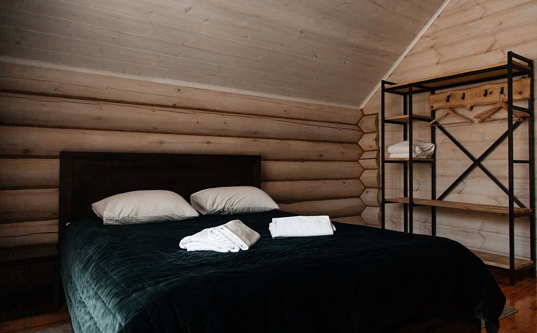 Дом 6-местный 2-комнатный О1 (с камином)