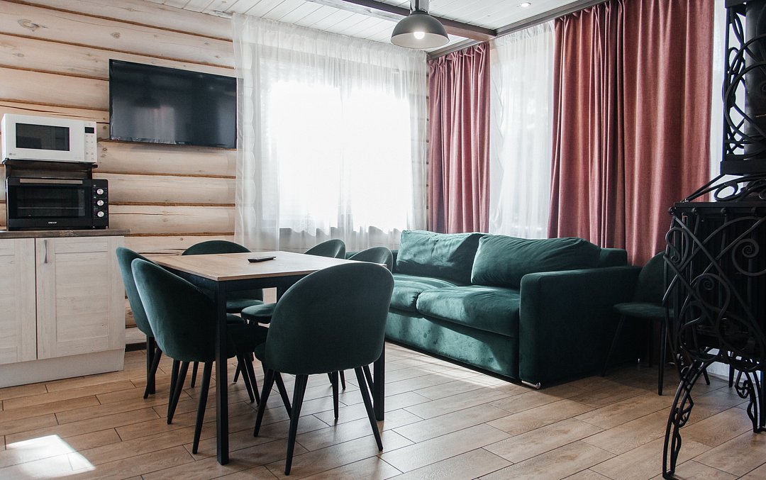 Дом 6-местный 2-комнатный О1 (с камином)