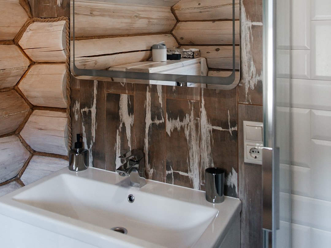 Дом 6-местный 2-комнатный О1 (с камином)