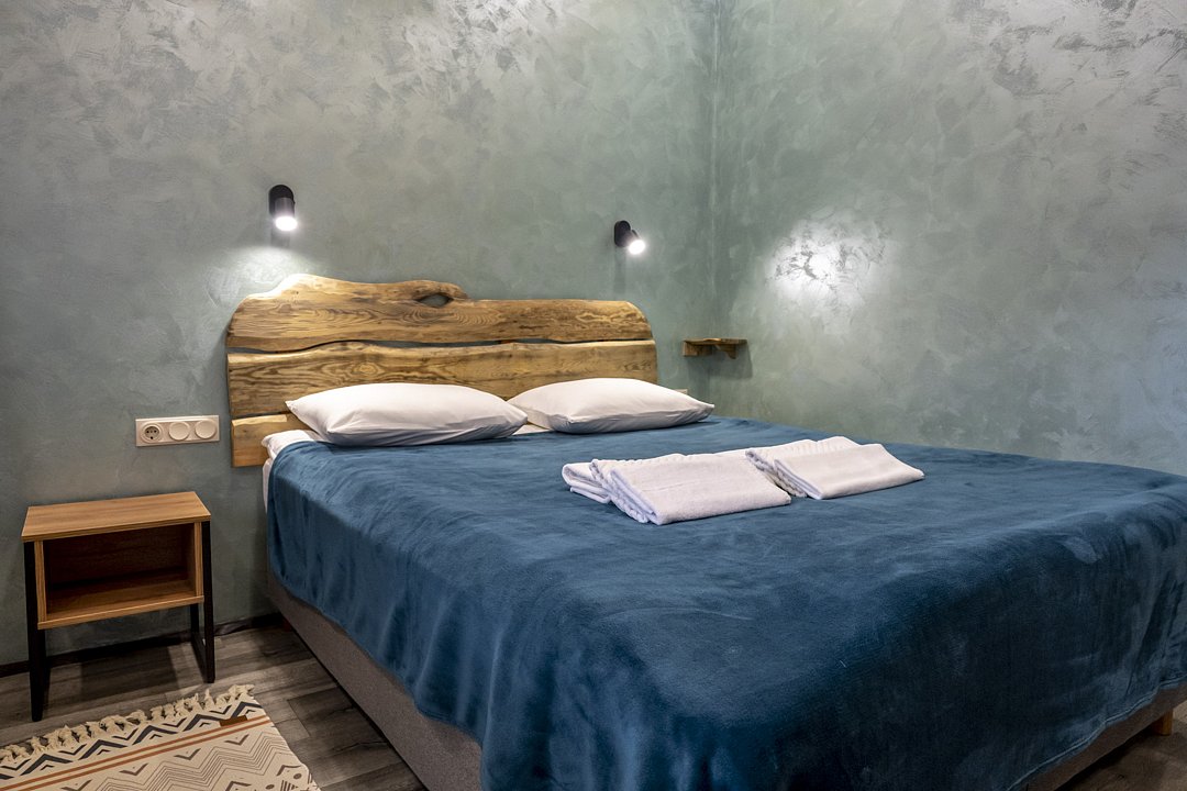 Номер 2-местный К4 большой (1 этаж, вид на территорию)