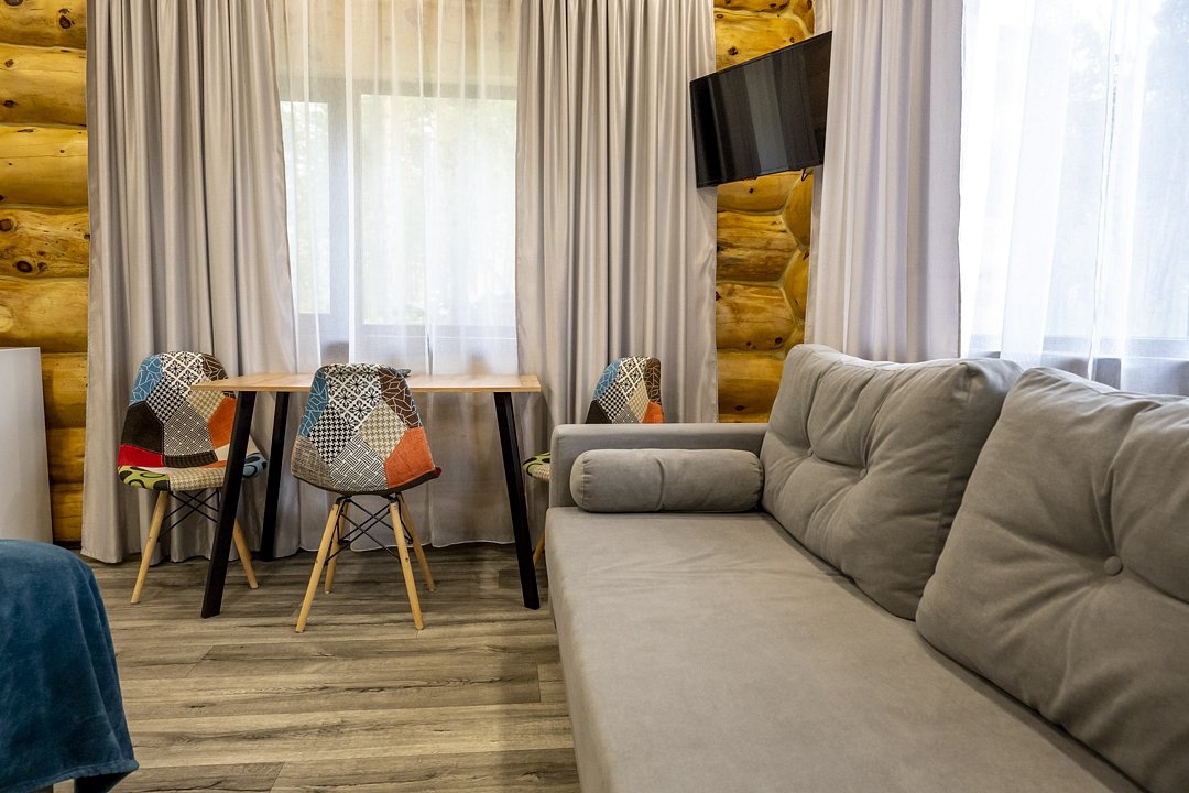 Номер 2-местный К4 большой (1 этаж, вид на территорию)