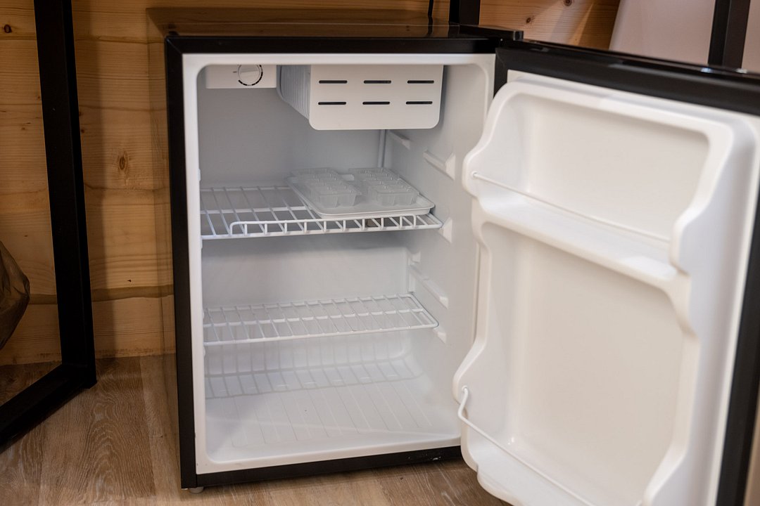 Номер 4-местный 2-комнатный (2 этаж) без кухни