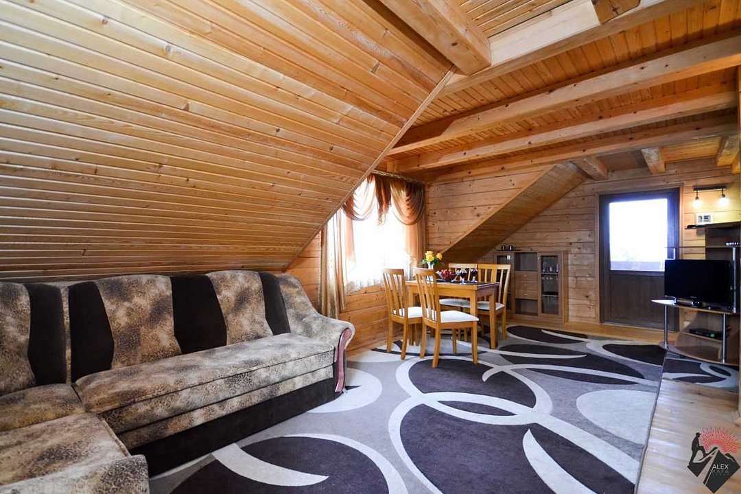 Номер 2-местный 2-комнатный (деревянный коттедж, 2 этаж)