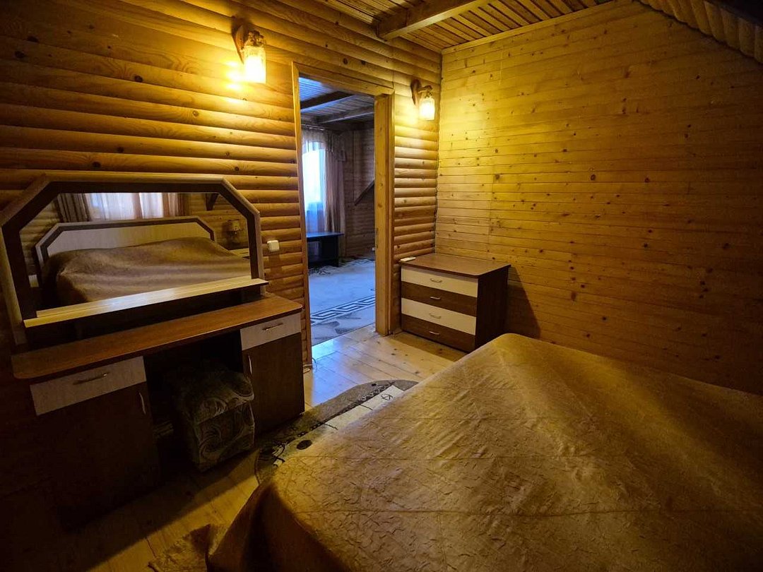 Номер 2-местный 2-комнатный (деревянный коттедж, 2 этаж)