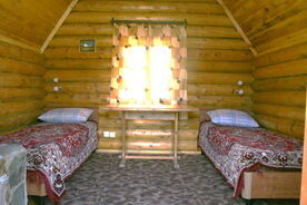 Деревянные домики (3 шт.), База отдыха Медвежья гора, Усть-Коксинский район