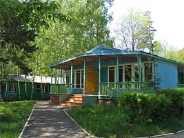 Двухместный номер дома отдыха с частичными удобствами, База отдыха Белый Яр, село Старый Белый Яр