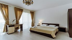 2-x местный люкс однокомнатный, Пансионат Ривьера, Пицунда