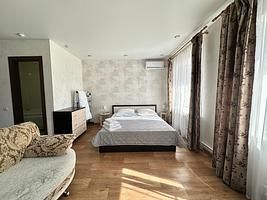 Комфортный номер с 2-сп кроватью и 2-сп диваном, Гостевой дом Матрешка, Тольятти