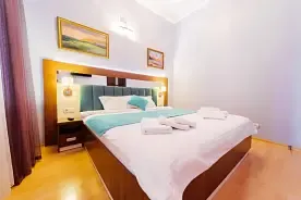 Апартаменты с кухней с 4 комнатами, Гостевой дом Южный берег, Алушта