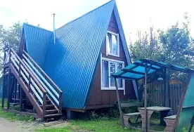 Вигвам, Гостевой дом Три клена, село Ая