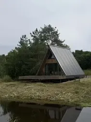 Коттедж Частный дом Красивый домик на берегу моря