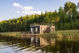 Двухместное хаусбот (двуспальная кровать), Туристический комплекс Драйв Парк Ладога, поселок Берёзово
