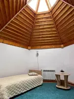 Двухместный полулюкс с красивым видом из окна (двуспальная кровать), База отдыха Турбаза Тюнгур, село Тюнгур
