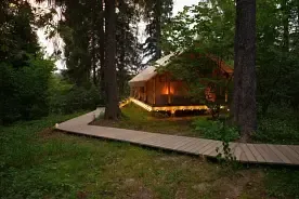 Семейный тент Safari с красивым видом из окна, Глэмпинг Под небом, село Тишково