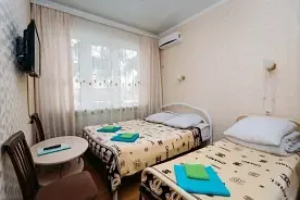 Трёхместный номер Economy, База отдыха Изумруд, Мостовской