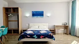 Пятиместные апартаменты Standard с балконом, Гостевой дом Чер&Ника, Анапа