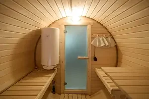 Баня-бочка для гостей коттеджа A-frame Grey — Коттеджный комплекс «Ёlki», Слободской район