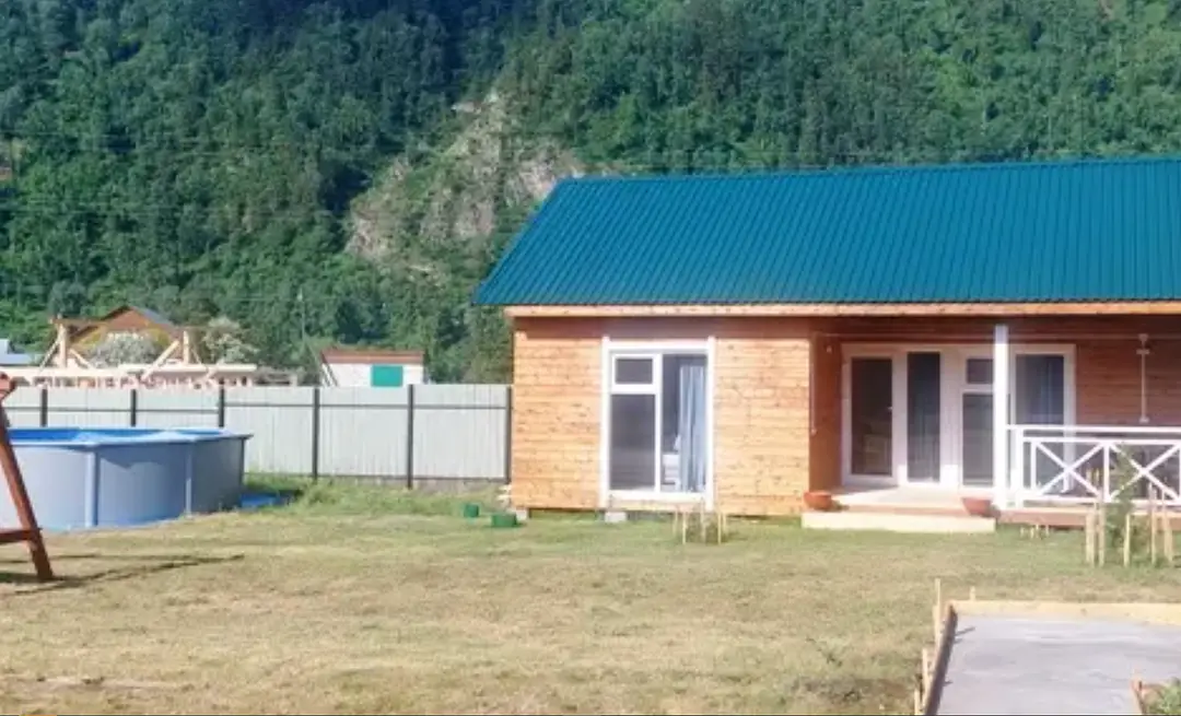 База отдыха Друзья (Чемал), Чемал, Горный Алтай (Республика Алтай)