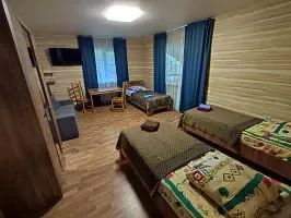 Стандартный 3-местный без удобств 2 корпус, Гостевой дом Медвежий угол, деревня Косколово
