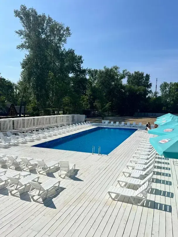 Открытый бассейн — Кемпинг «Турбаза Робинзон — Eco Village», Энгельс