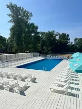 Открытый бассейн — Кемпинг «Турбаза Робинзон — Eco Village», Энгельс