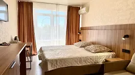 Полулюкс семейный с доп.местом корп.1,7, Пансионат Юпитер, Евпатория